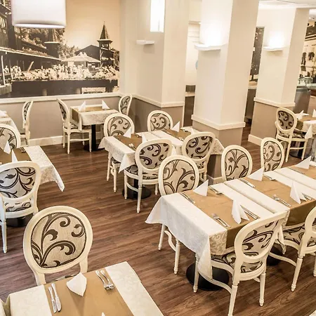 Hotel Spa Heviz מלון