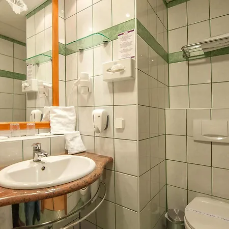 מלון Hotel Spa Heviz