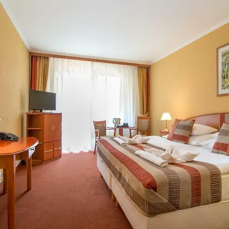 Hotel Hotel Spa Hévíz 4*