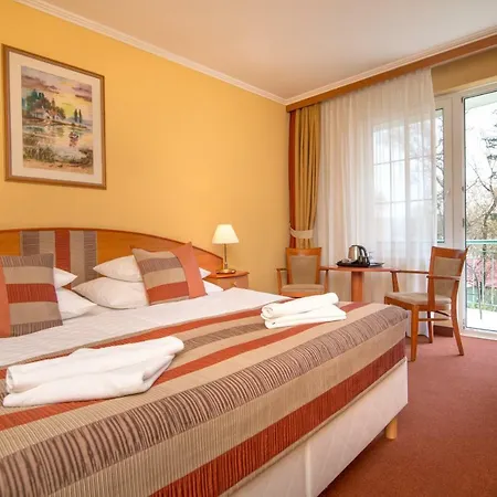 Hotel Hotel Spa Hévíz 4*